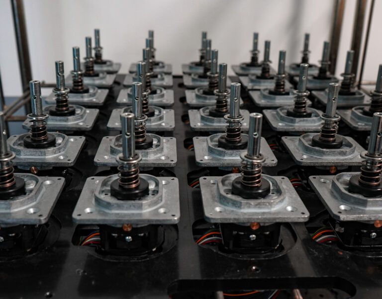 Servicios de producción y postproducción RB Componentes